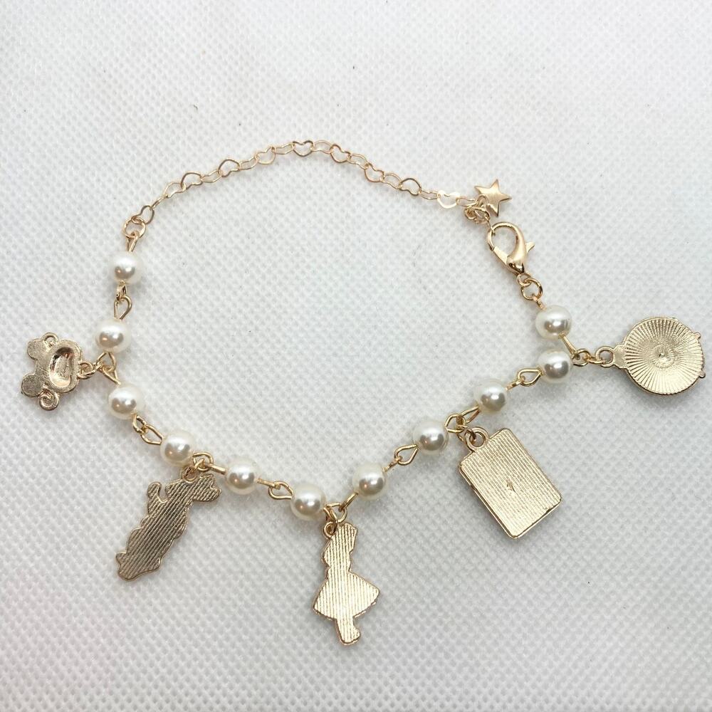 Alice in Wonderland Bracelet Faux Pearl - Picture 6 of 7